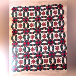 Intricate Star Pattern Quilt Throw